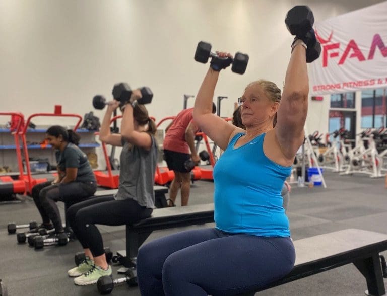 For all levels: 'The Strong Class' offers personalized adjustments, catering to beginners and fitness veterans alike, ensuring individual needs are met.
