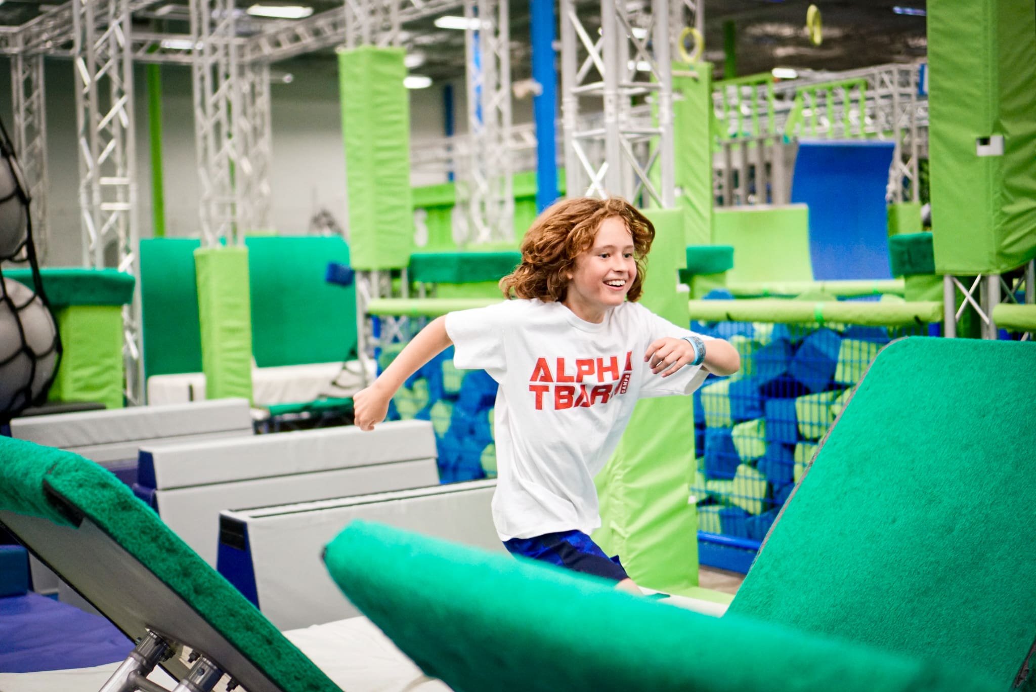 From toddlers to seasoned athletes, find your perfect adventure at Strong! A dedicated toddler area, ninja fun floor, beginner options, and challenges await.